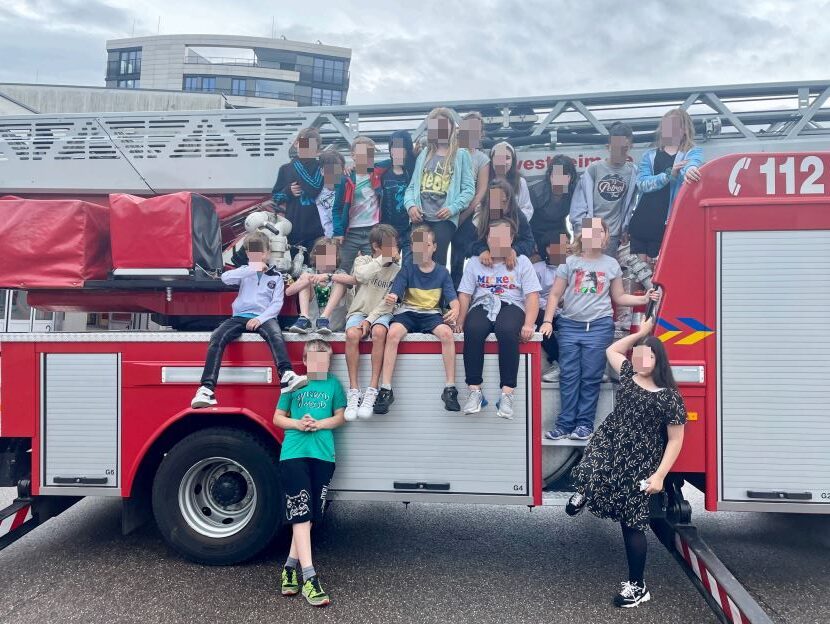 Außerschulisches Lernen: Ein Besuch bei der Feuerwehr